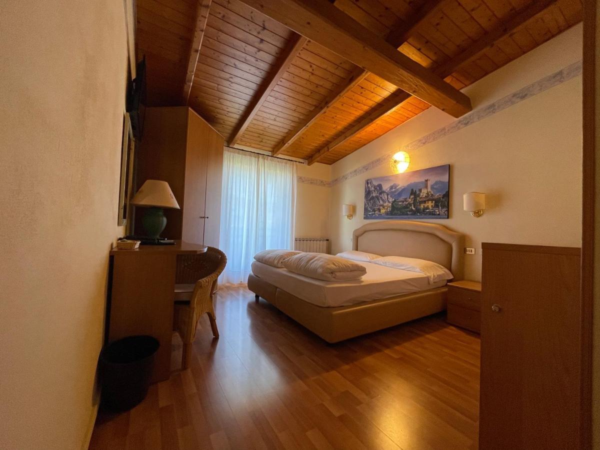 Hotel Rabay Brenzone Extérieur photo