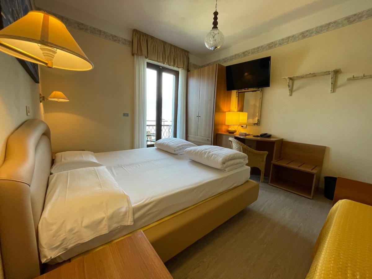 Hotel Rabay Brenzone Extérieur photo