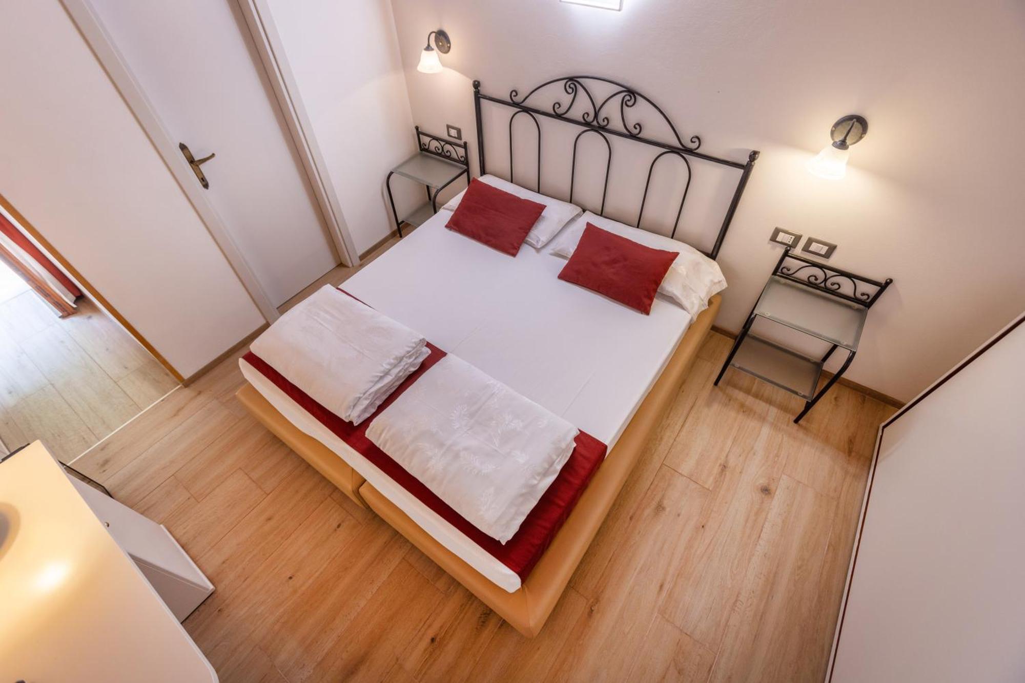 Hotel Rabay Brenzone Extérieur photo