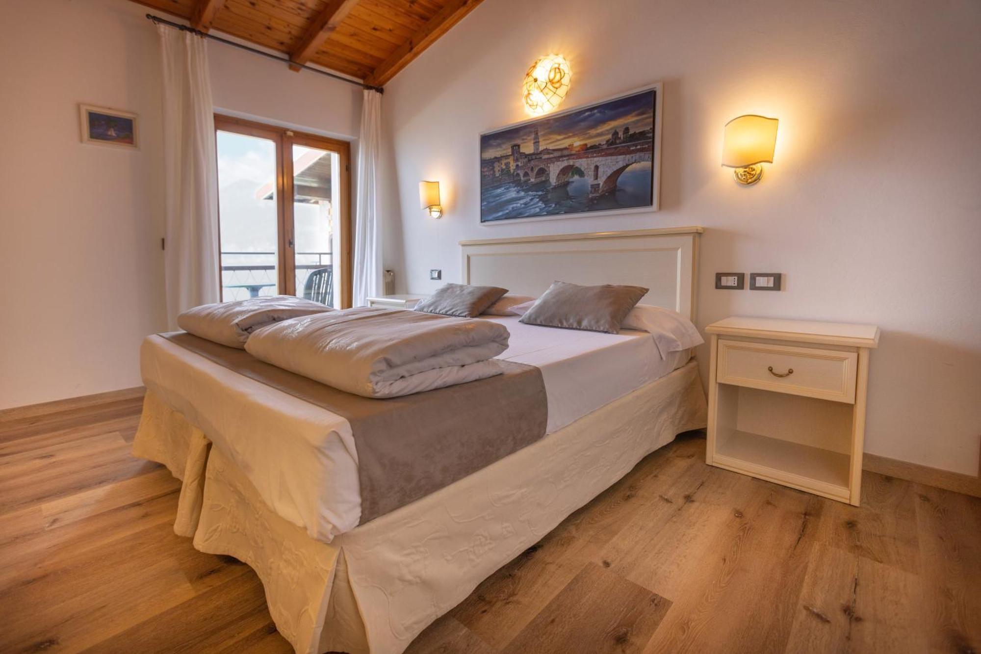 Hotel Rabay Brenzone Extérieur photo
