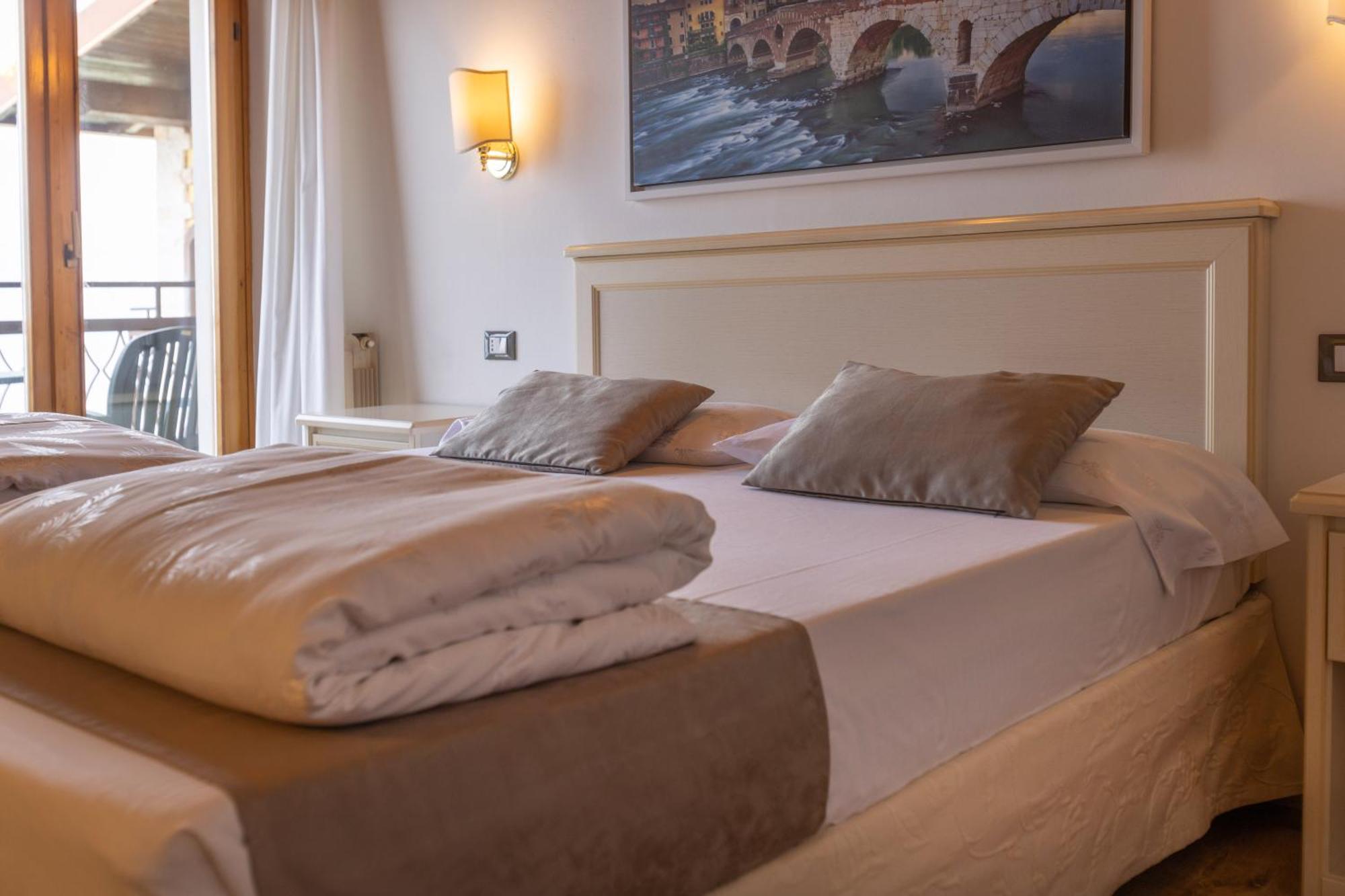 Hotel Rabay Brenzone Extérieur photo