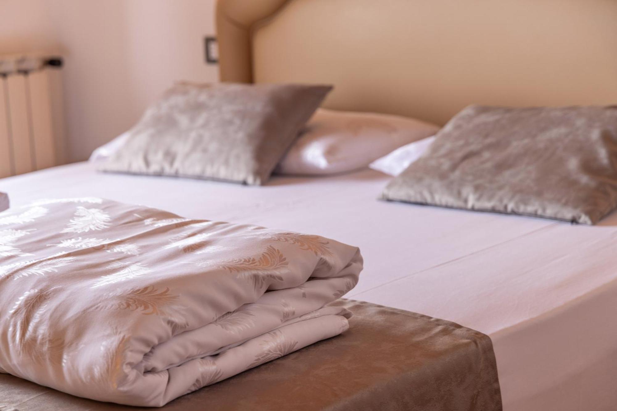 Hotel Rabay Brenzone Extérieur photo