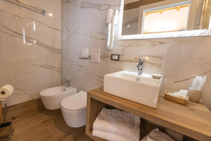 Hotel Rabay Brenzone Extérieur photo
